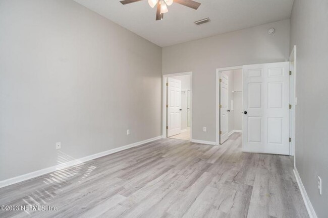 Building Photo - 3 bedroom in Jacksonville FL 32256