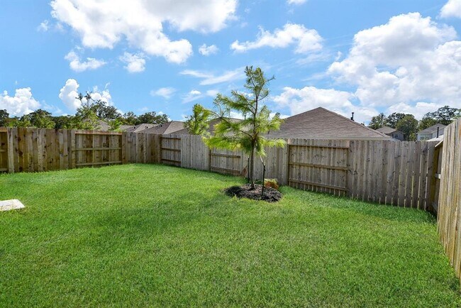Building Photo - 1542 San Sebastien Dr