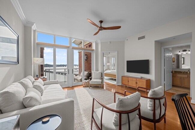 Building Photo - 419 Sky Sail Blvd