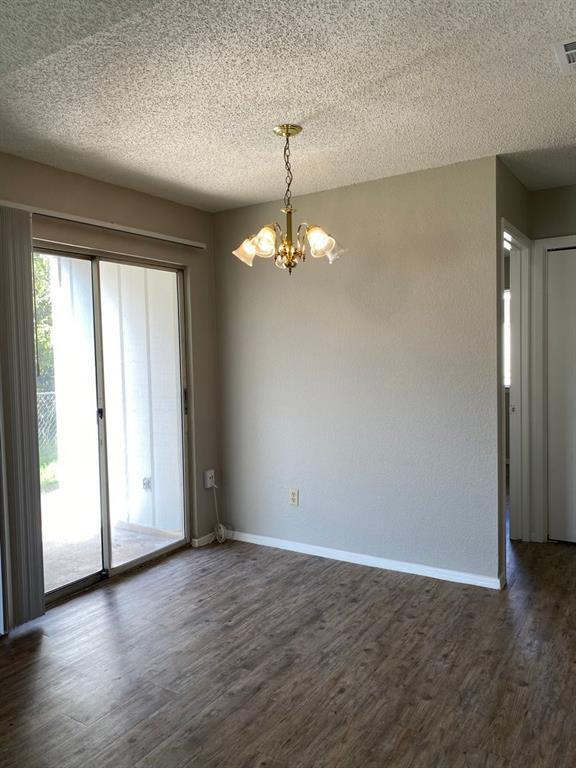 Building Photo - 510 Willowbend Cove