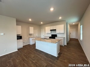 Building Photo - 465 Middle Grn Lp