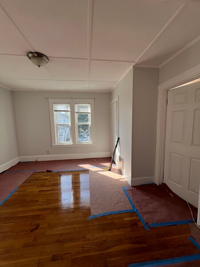 Building Photo - 120 Lowell St