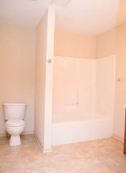 Building Photo - 2157 Bordeaux Court