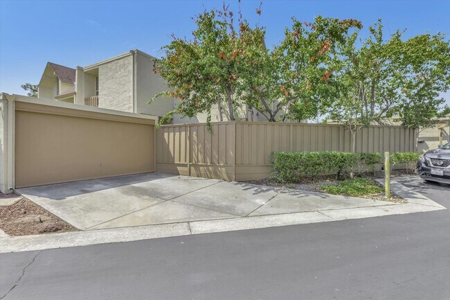 Building Photo - Sunnyvale Gem with Sleek Finishes & Though...