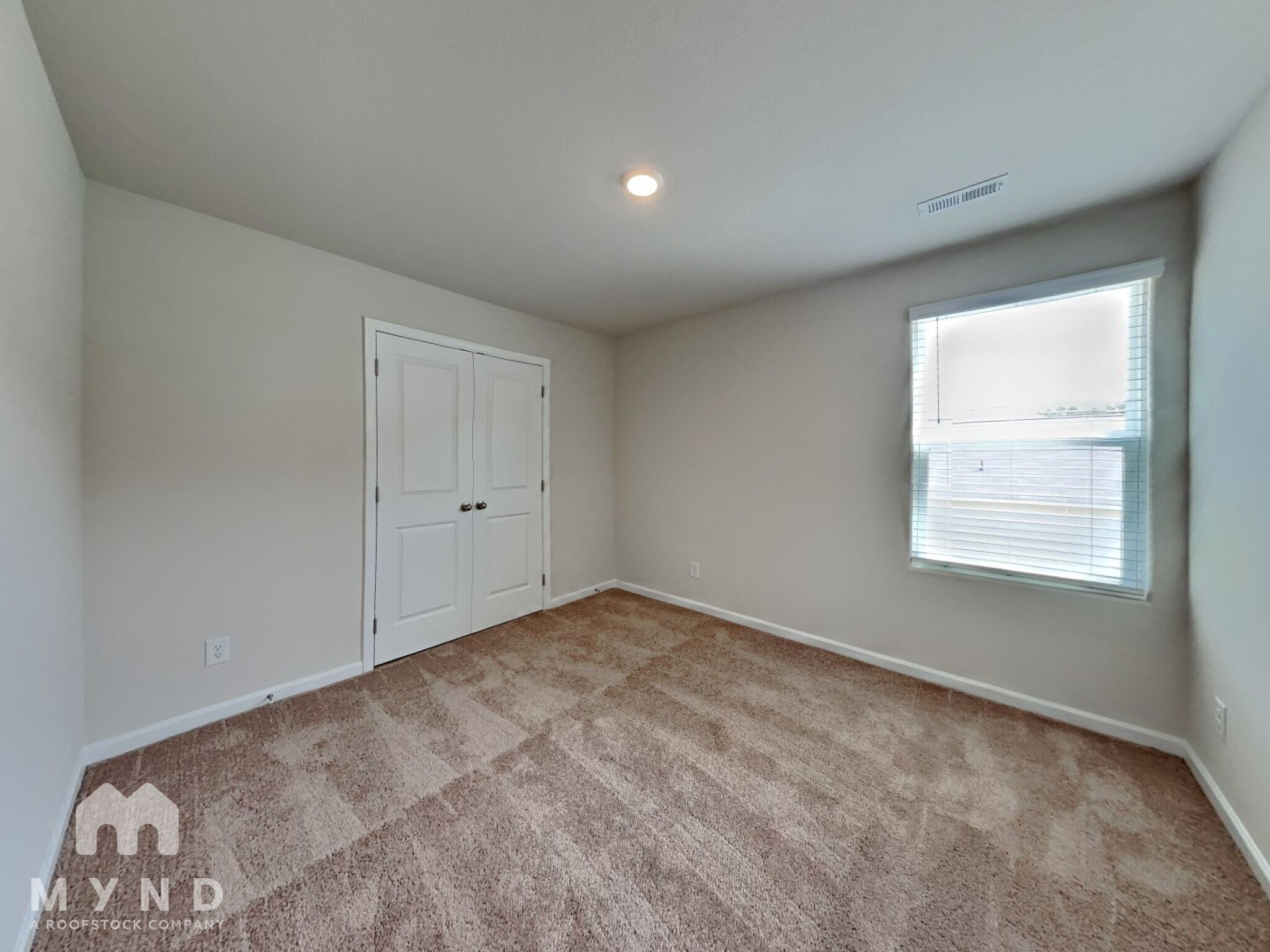 Building Photo - 141 Taverners Ln