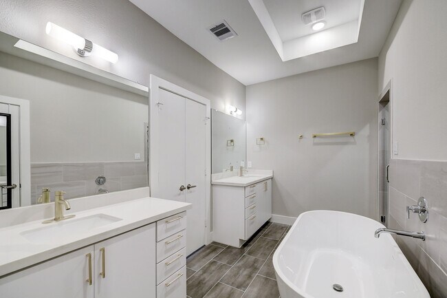 Building Photo - 5315 Egbert St