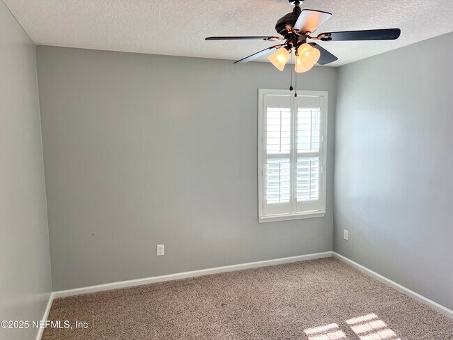 Building Photo - 11156 Limerick Drive