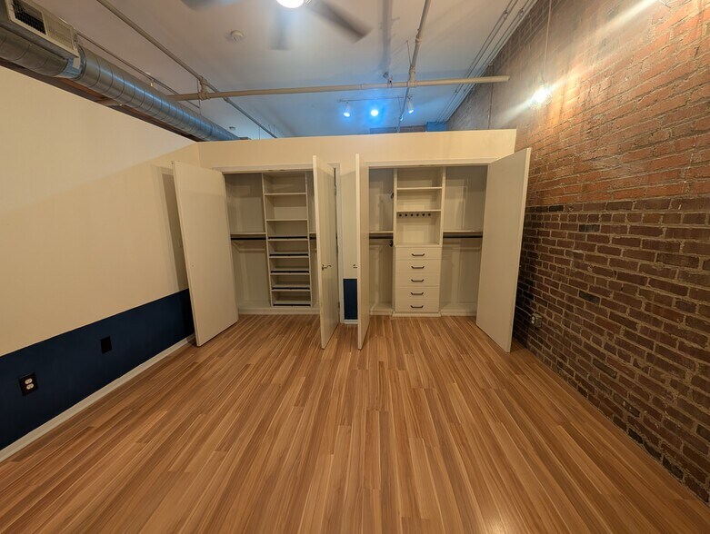 Bedroom - Closet - 200 Main St