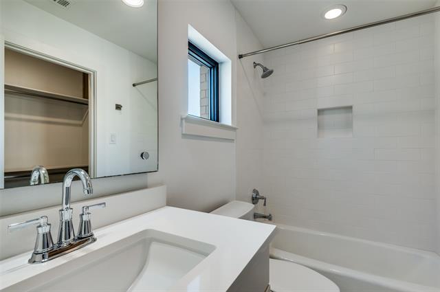 Building Photo - 2703 Kimsey Dr
