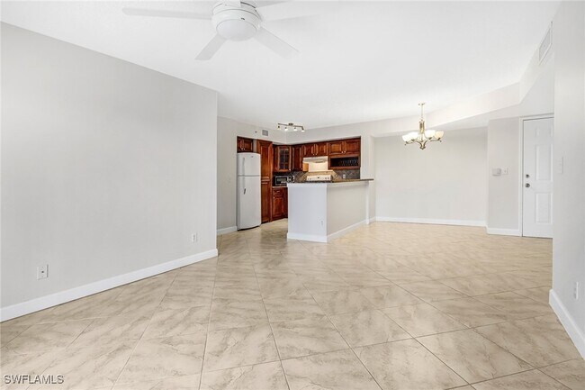 Building Photo - 1240 Wildwood Lakes Blvd