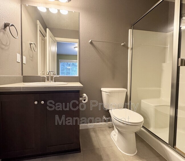 Building Photo - 175 NE 80th Ave