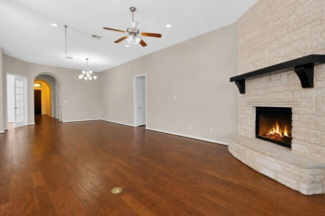 Building Photo - 536 Caddo Lake Dr