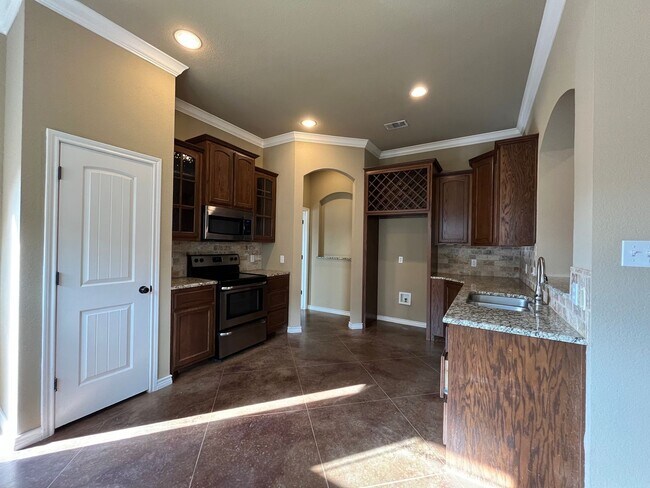 Building Photo - 3137 Silver Saddle Dr