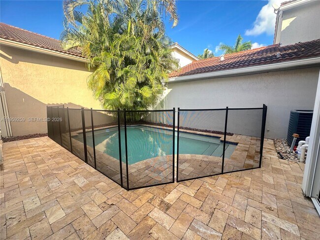 Building Photo - 1115 River Birch St