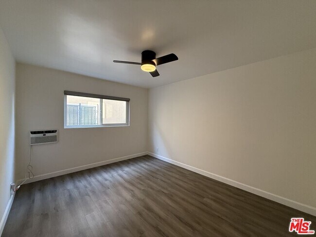 Building Photo - 11543 Venice Blvd.