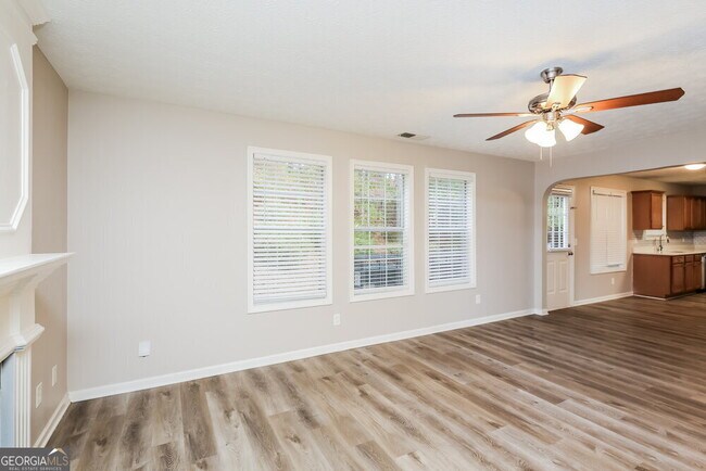 Building Photo - 2500 Pendergrass Ln
