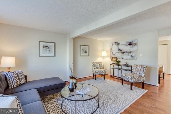 Building Photo - 8035 Tyson Oaks Cir