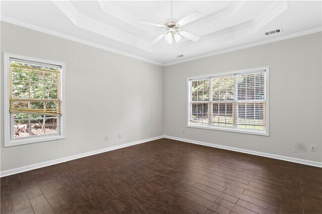 Building Photo - 965 Dogwood Park Dr