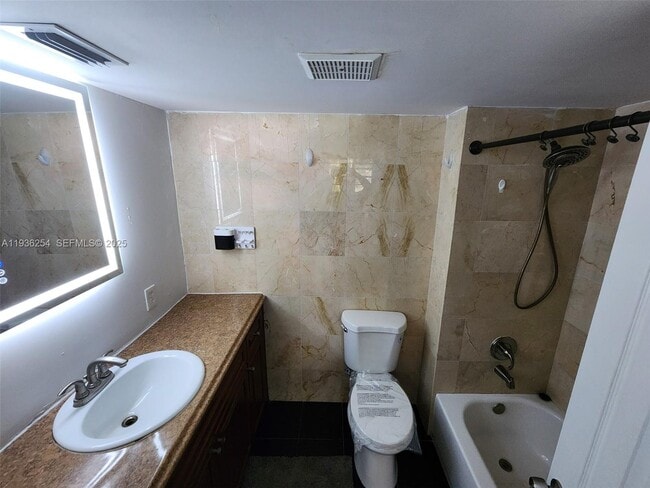 Building Photo - 609 S State Rd 7