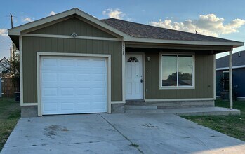 Building Photo - 3bed 2bath 1car garage