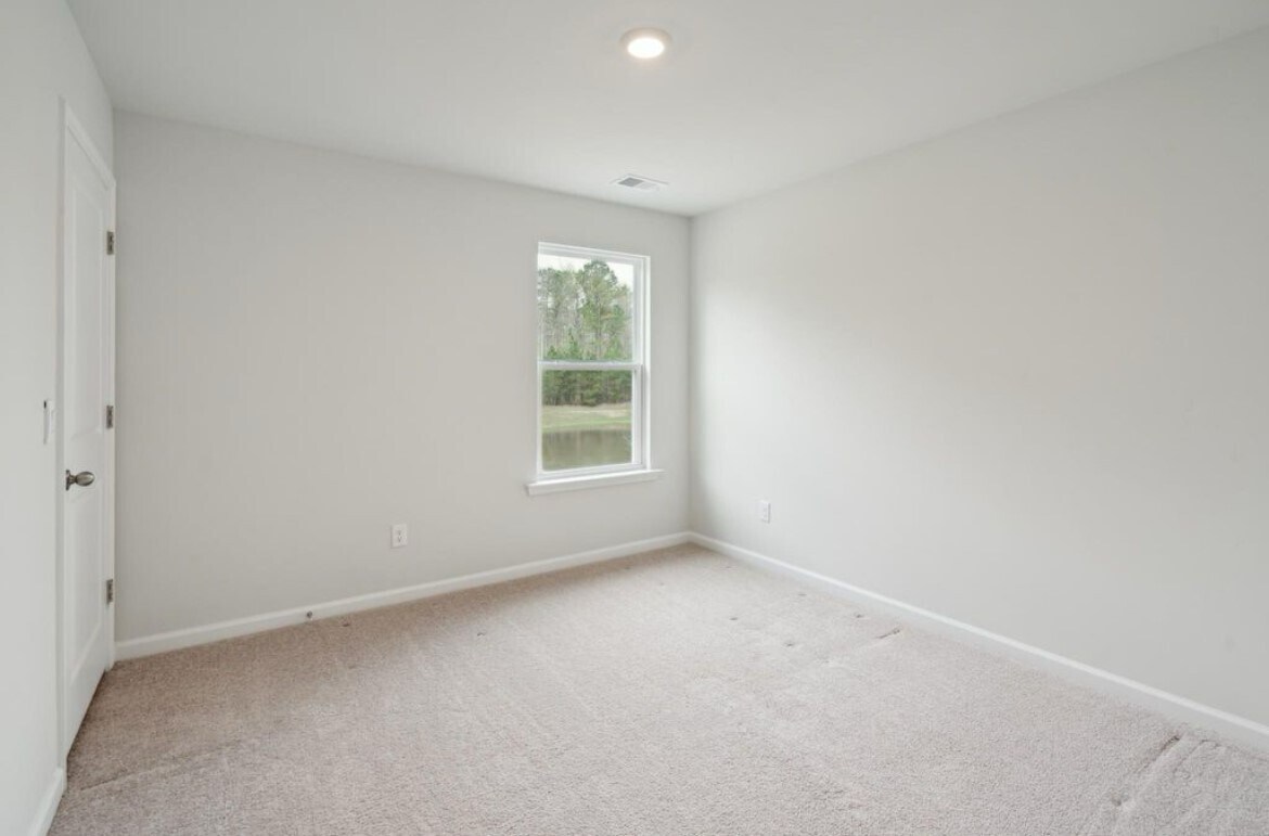 Building Photo - 177 Cherry Grove Dr