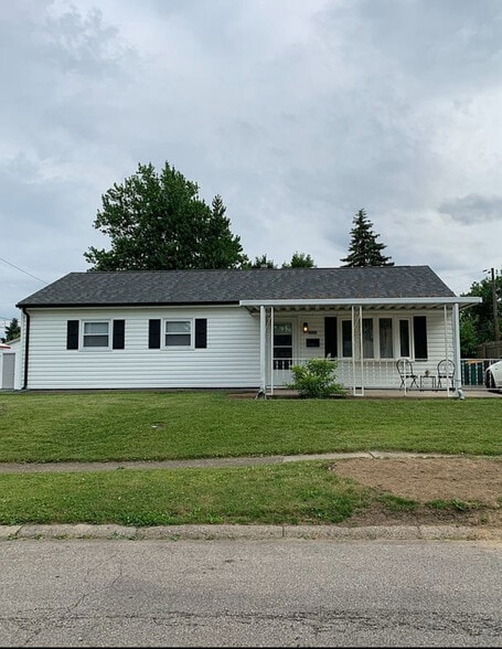Primary Photo - 2448 Bingham Ave