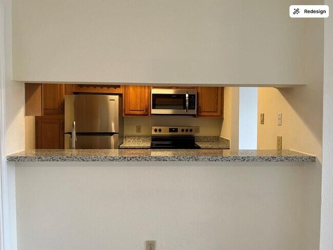 Building Photo - 2826 S Bartell Dr