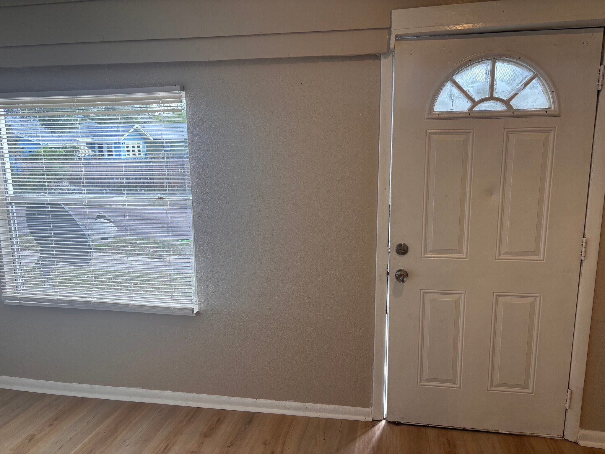Front door - 617 Ivy St