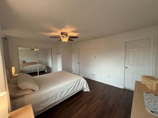 Building Photo - 955 Auburnview Dr