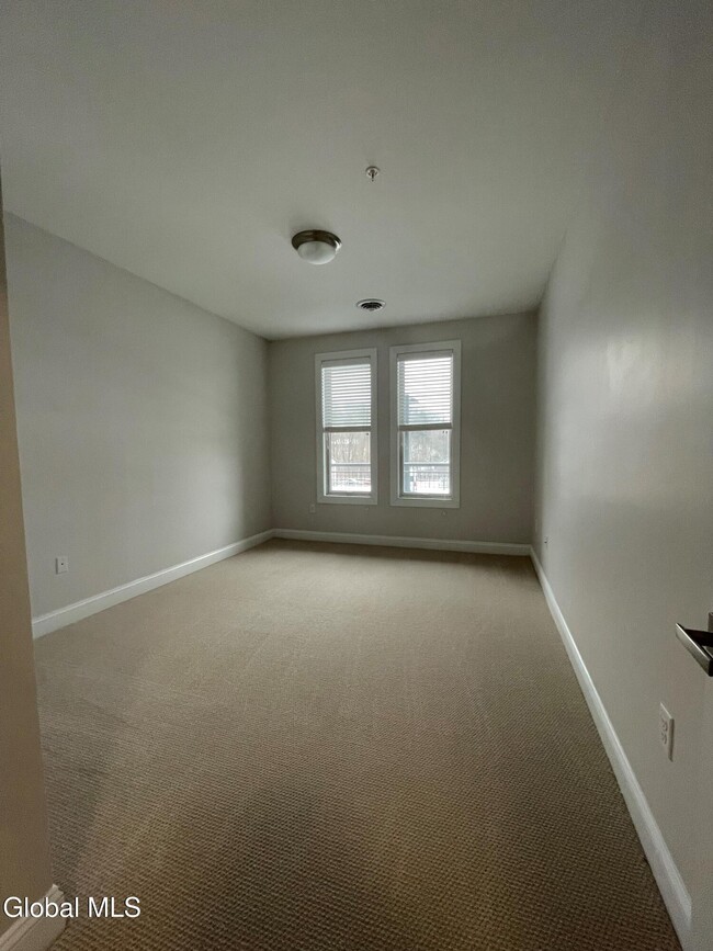 Building Photo - 130 Excelsior Ave