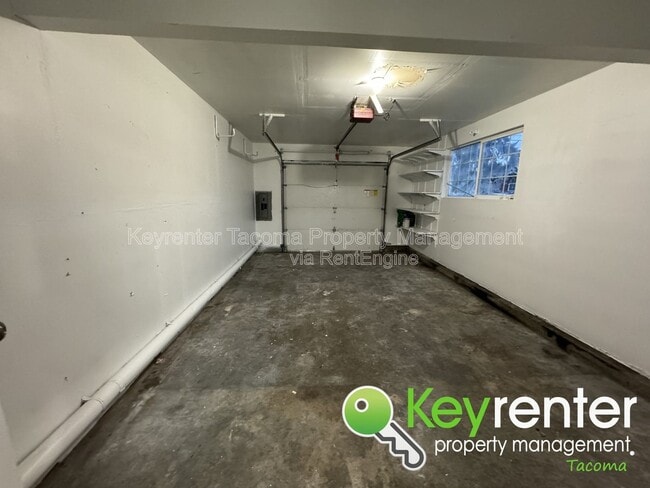 Building Photo - 15909 18th Ave Ct E