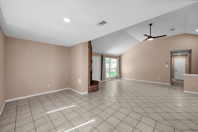 Building Photo - 11923 Silver Canyon Ln