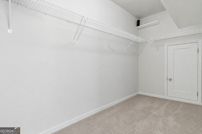 Building Photo - 6504 Brooklake Ct SE