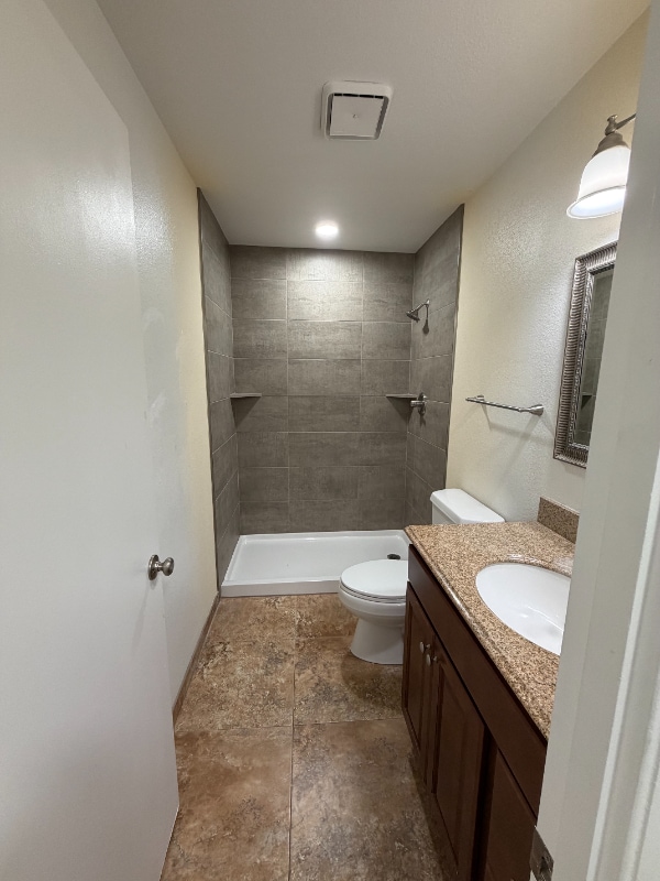 Building Photo - 1161 E Diamond Dr