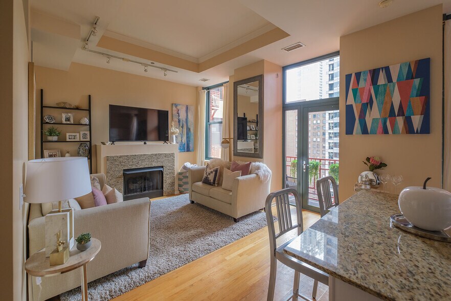 Building Photo - 208 W Washington St