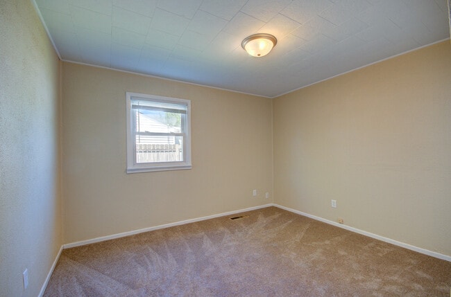 Building Photo - 2005 McDonough St