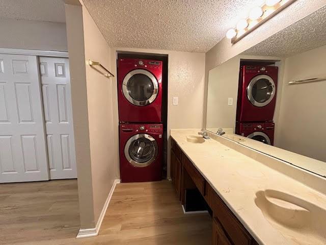 Building Photo - 9833 Walnut St