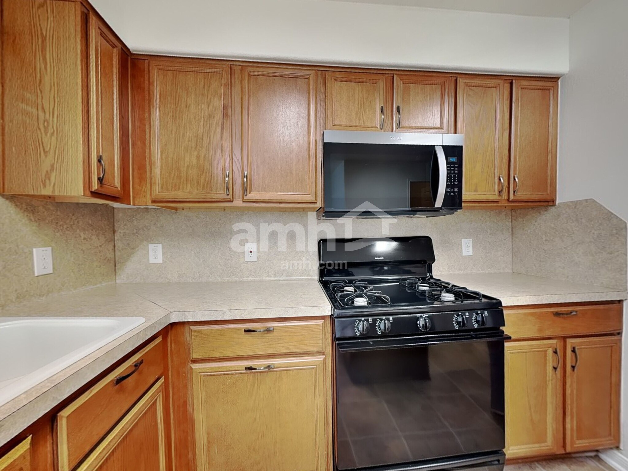 Building Photo - 2407 Aspen Dale Dr
