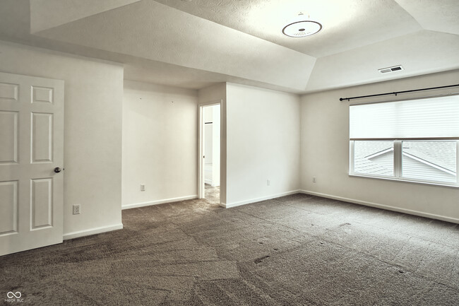 Building Photo - 681 N Crystal Dr