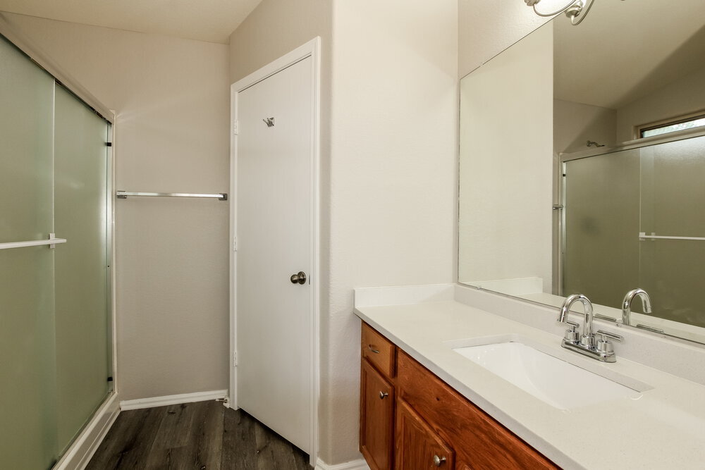 Building Photo - 16231 W Moreland St