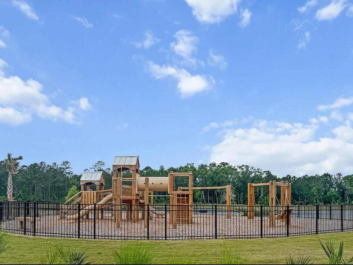 Building Photo - 256 Fiddleback Dr