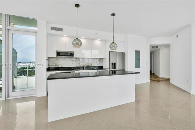 Building Photo - 3131 NE 188th St