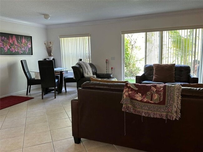 Building Photo - 4460 Crystal Lake Dr