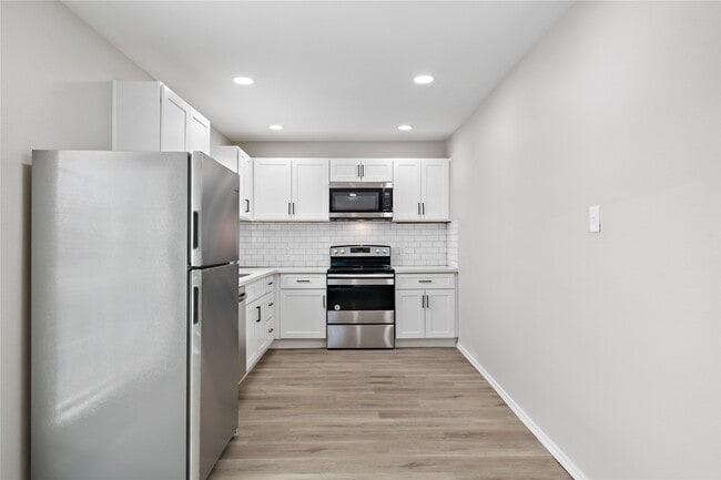 Building Photo - 9711 Linkmeadow Ln