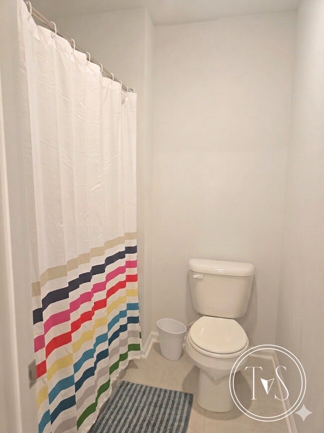 Building Photo - RATE DROP ALERT (was $3300/month)!