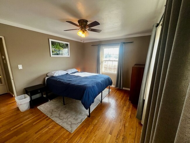 Building Photo - 4502 Euclid Ave