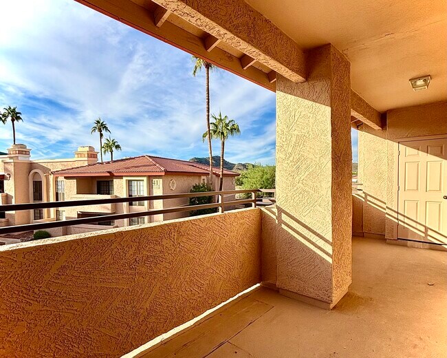 Building Photo - 10410 N Cave Creek Rd