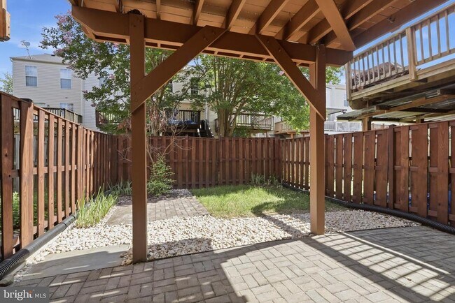 Building Photo - 14214 Beddingfield Way