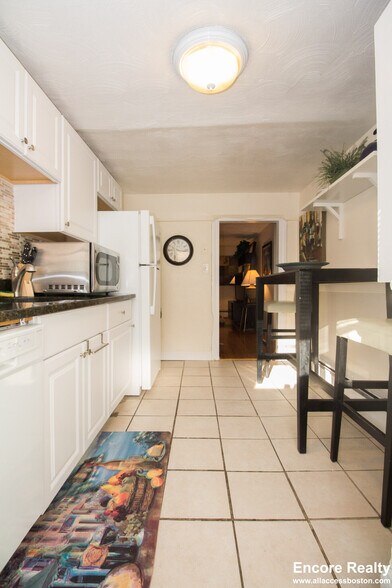 Building Photo - 79 Chestnut St