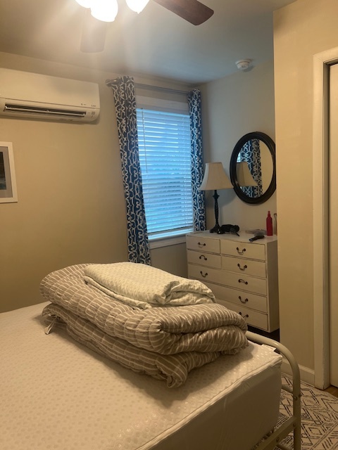 Bed room - 100 Olinda Dr